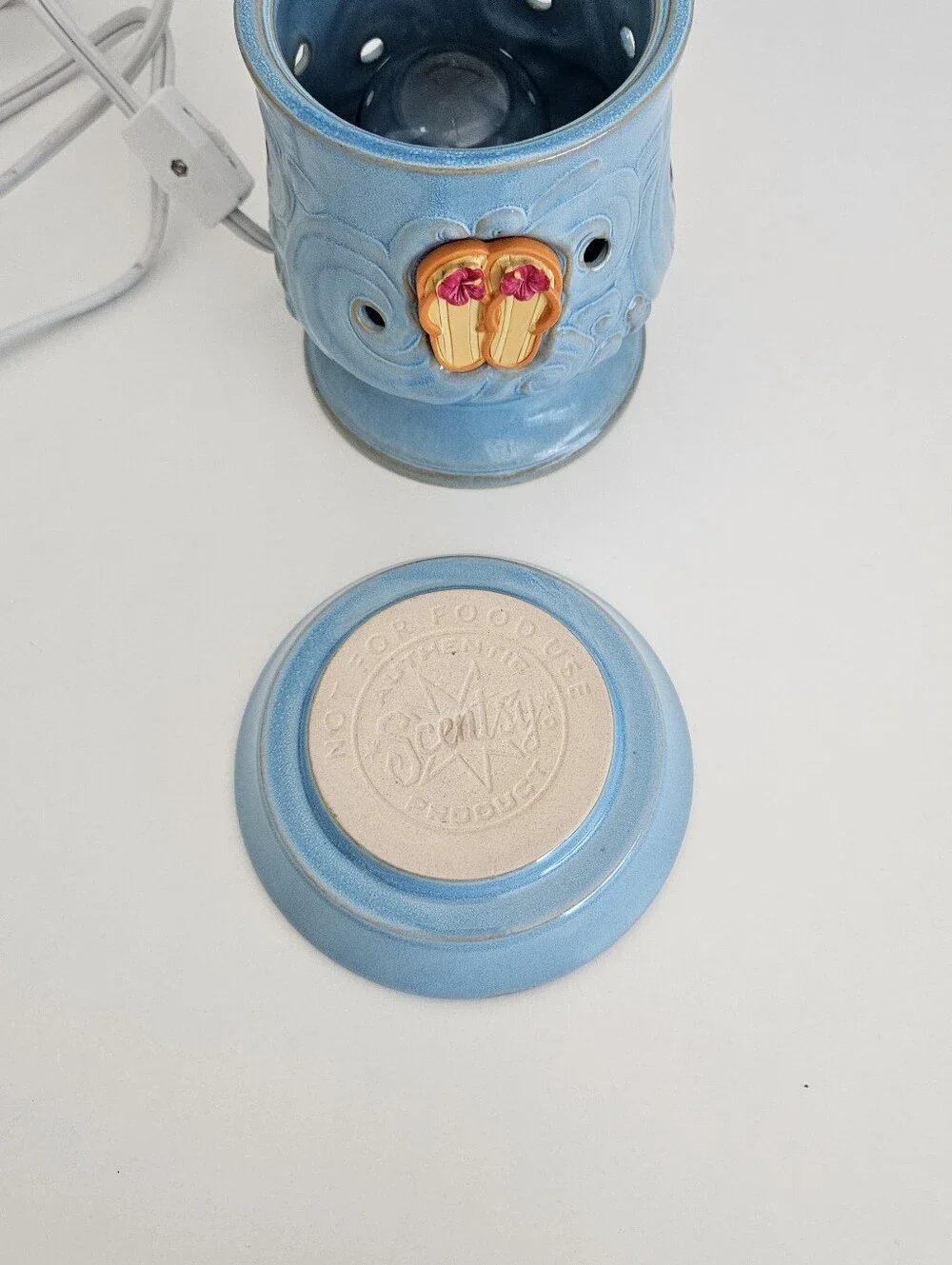 Scentsy Ohana Beach Flip Flop Sandals Wax Warmer Full Size Blue Surf Vacation